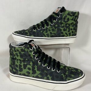 Vans Unisex Green/Black Camo Hi Top Sneakers Size M's 7-W's 8.5